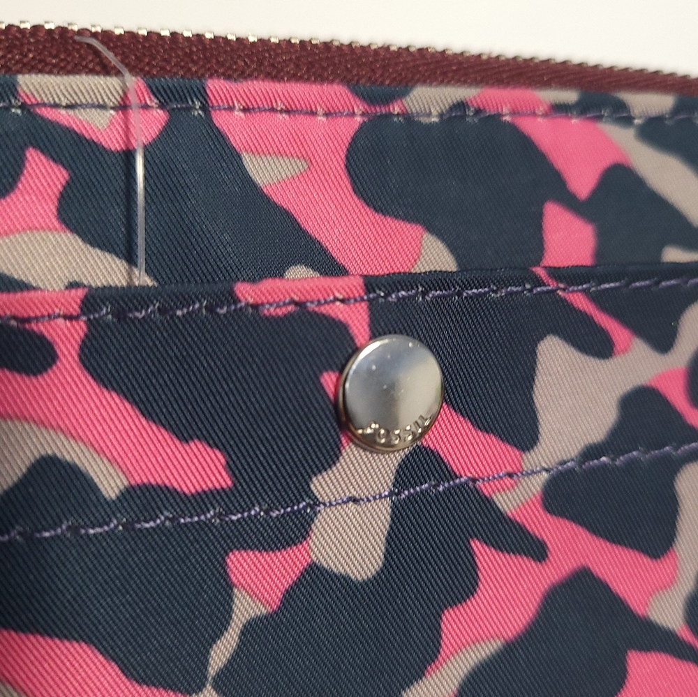 Fossil Key-Per Cheetah Print Pattern Color Navy/ … - image 4